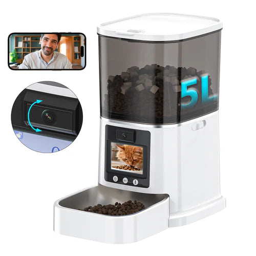 White pet food dispenser with camera and screen displaying a cat, on a white background at Pet Servo