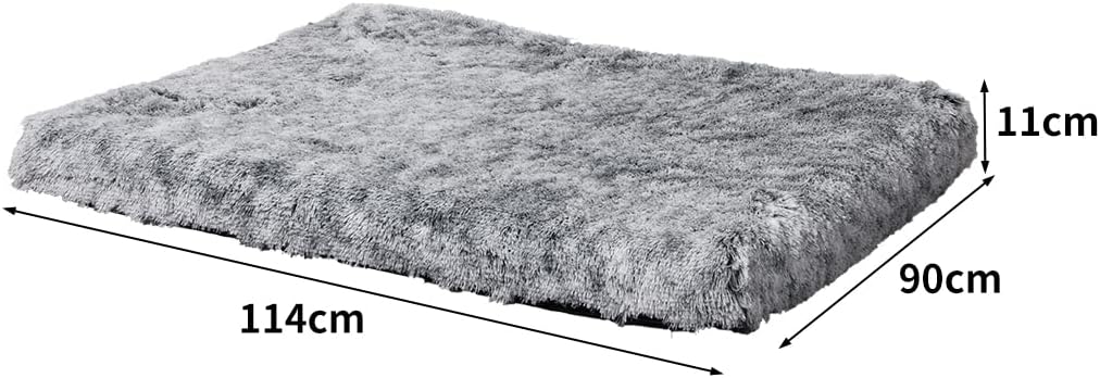 A rectangular gray shag rug shown on a white background with dimension arrows and labels indicating 114 cm length, 90 cm width, and 11 cm height at Pet Servo