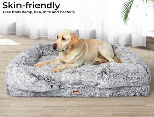 Dog lying on a fluffy gray pet bed with text about skin-friendliness at Pet Servo