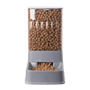 Pet food dispenser with kibble on a white background at Petservo
