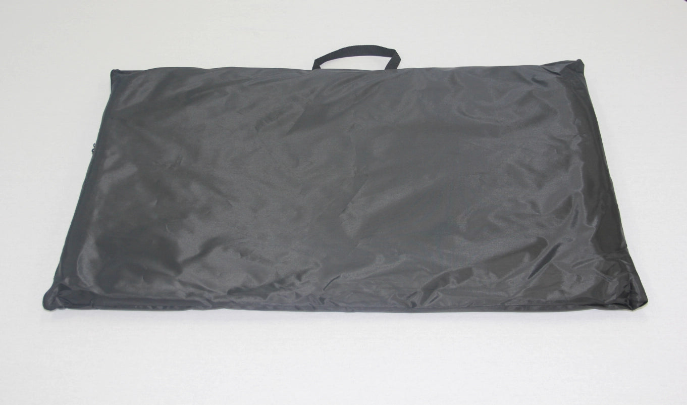 Black folded mat with handle on a white background at Pet Servo