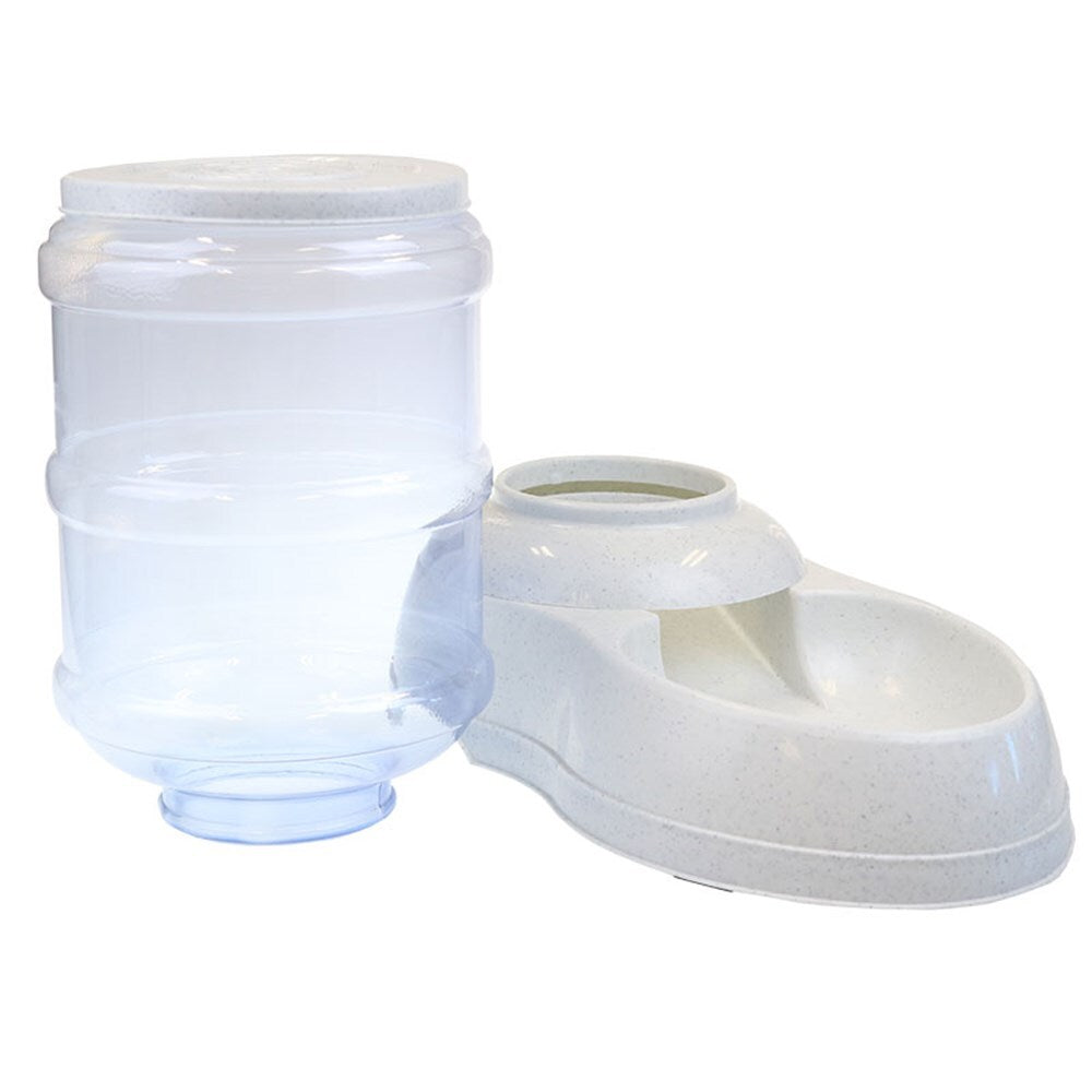 White plastic container and lid on a white background at Pet Servo