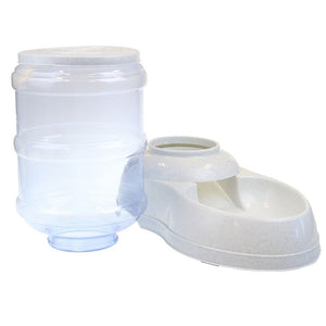 White plastic container and lid on a white background at Pet Servo